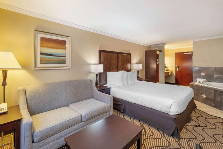 Room 14 of 79