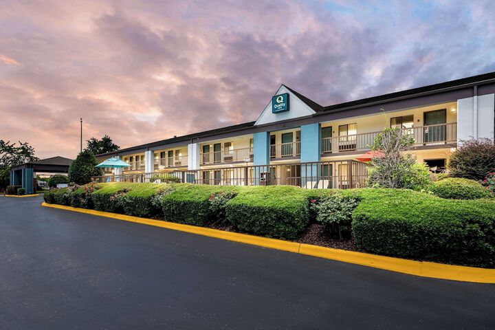 Hotel 6 of 67