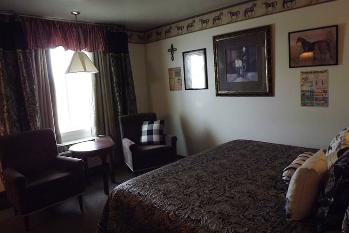 Room 110 of 175