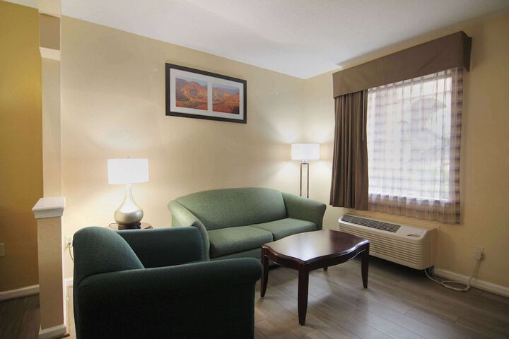 Room 9 of 31