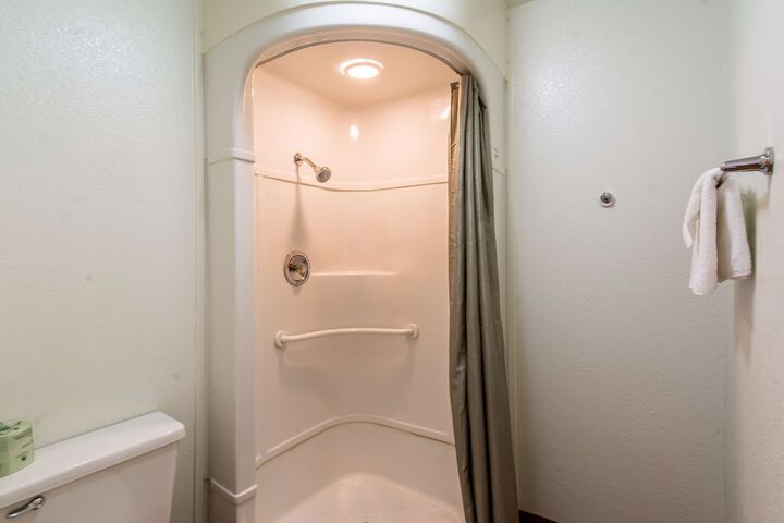 Room 15 of 23