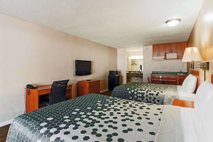 Room 8 of 49
