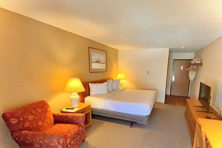 Room 40 of 73