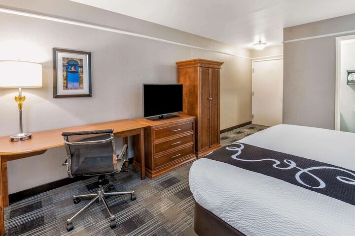 Room 18 of 40