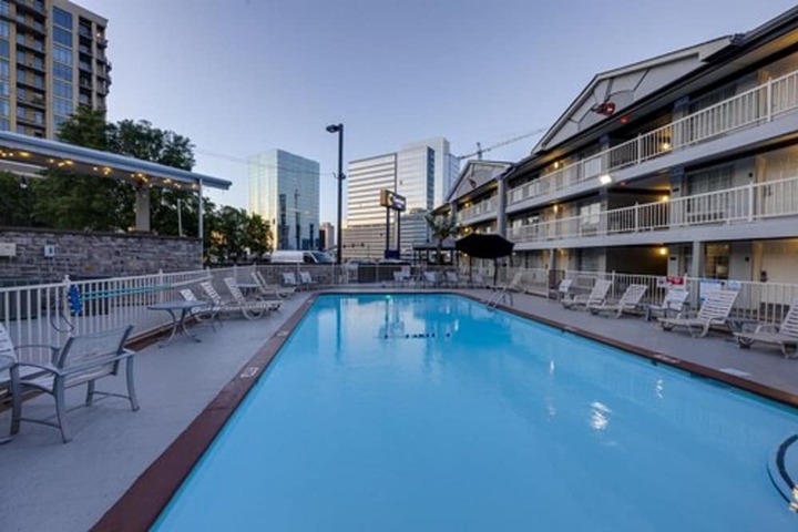 Hotel 5 of 110