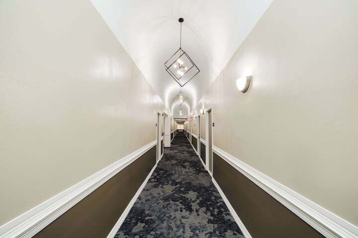 SureStay Studio by Best Western Conroe Downtown