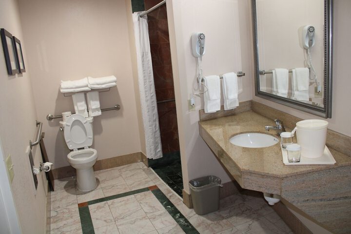 Room 35 of 49