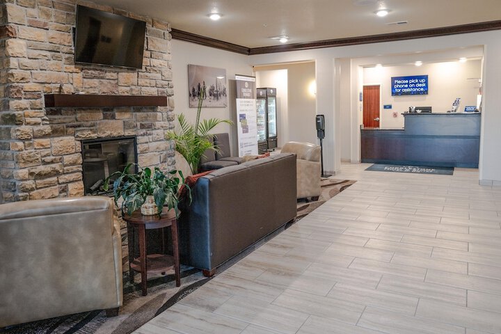 Cobblestone Hotel & Suites - Lamar