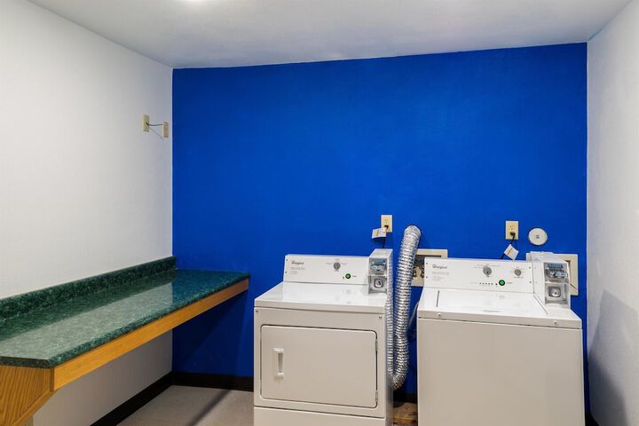 Motel 6 Richmond IN