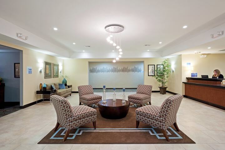 Hotel 6 of 80