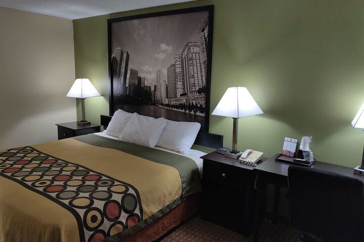 Room 41 of 73