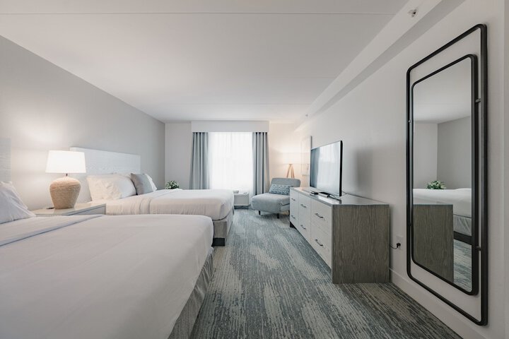 Room 32 of 62