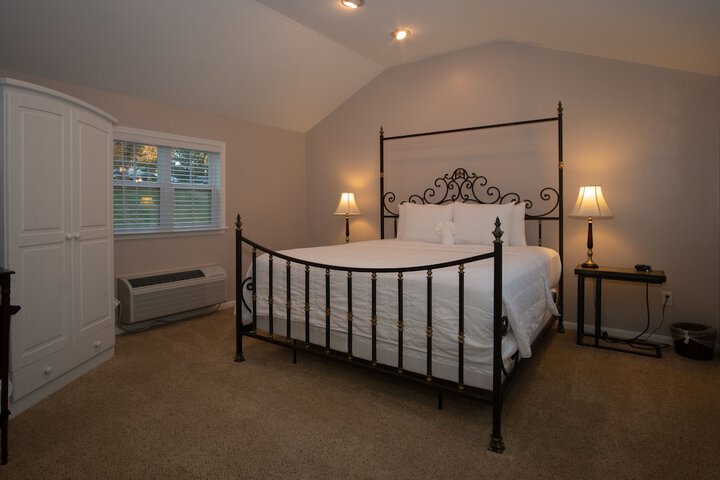 Room 74 of 119