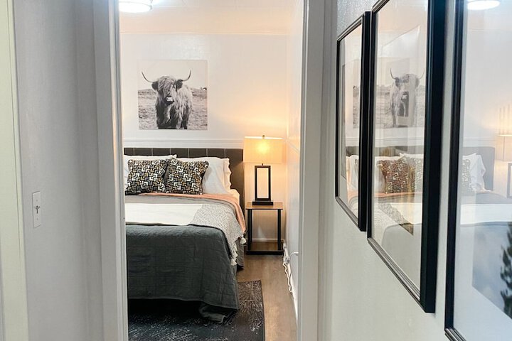 Room 43 of 68