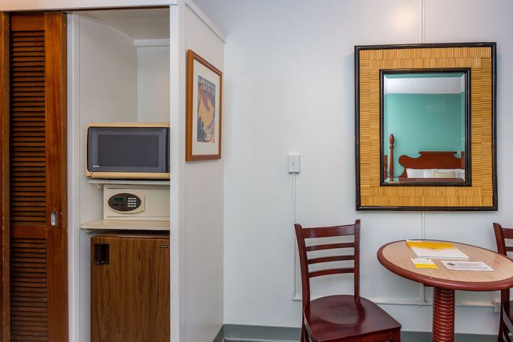 Room 12 of 31