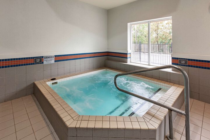 Pool 5 of 64