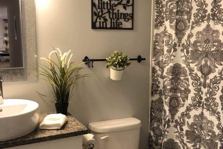 Room 21 of 74