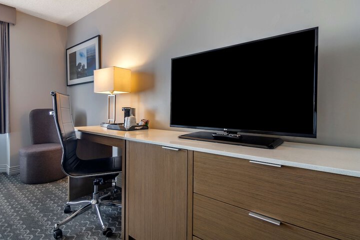 Room 51 of 66