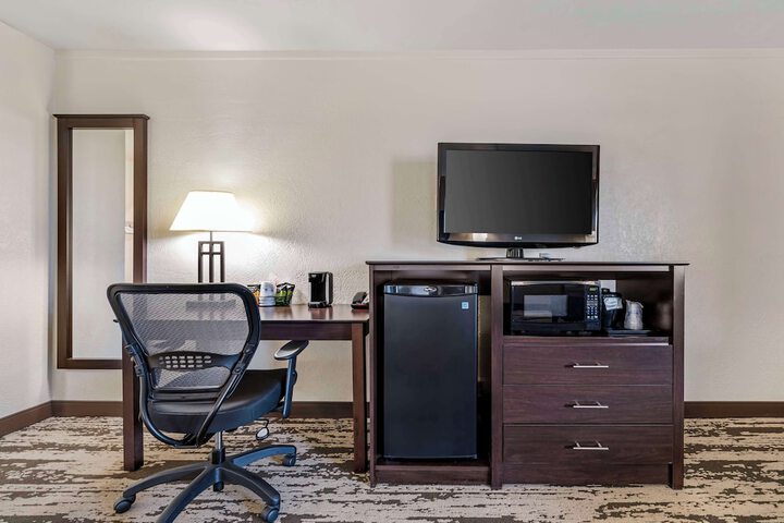 Room 16 of 43