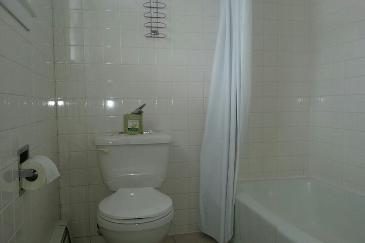 Room 34 of 50