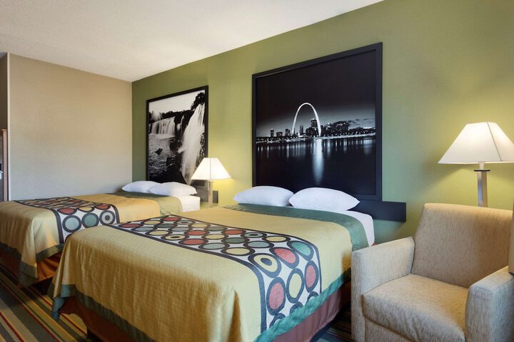 Room 13 of 14