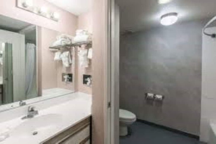Room 15 of 35