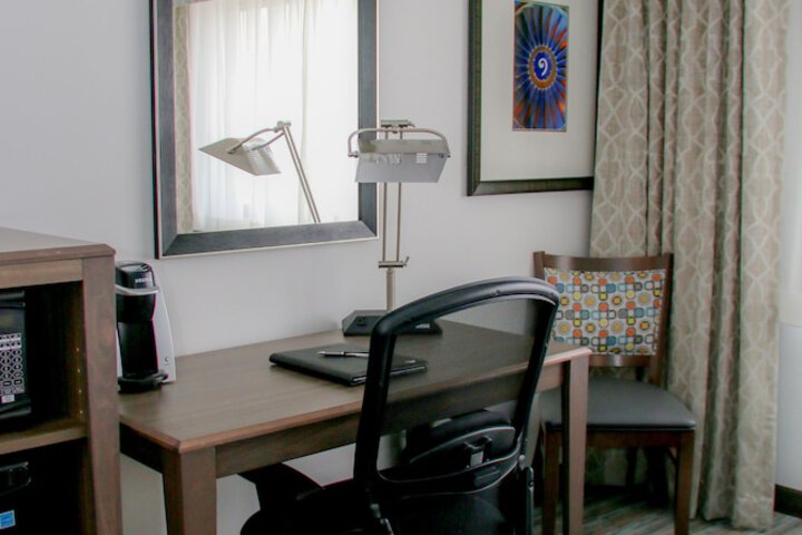 Holiday Inn & Suites Denver Tech Center-Centennial by IHG