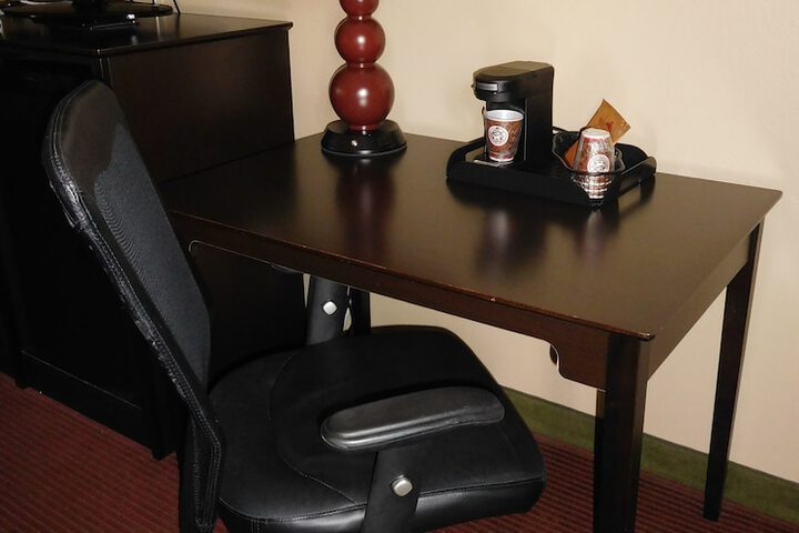 Room 34 of 43