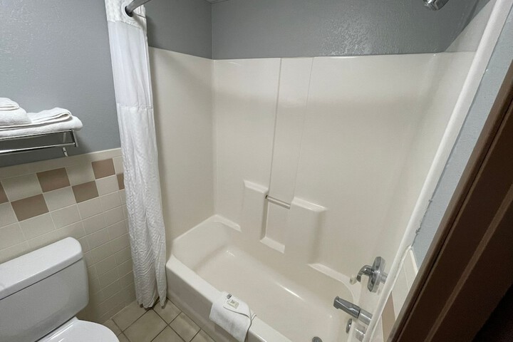 Room 25 of 111