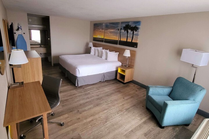 Room 49 of 73