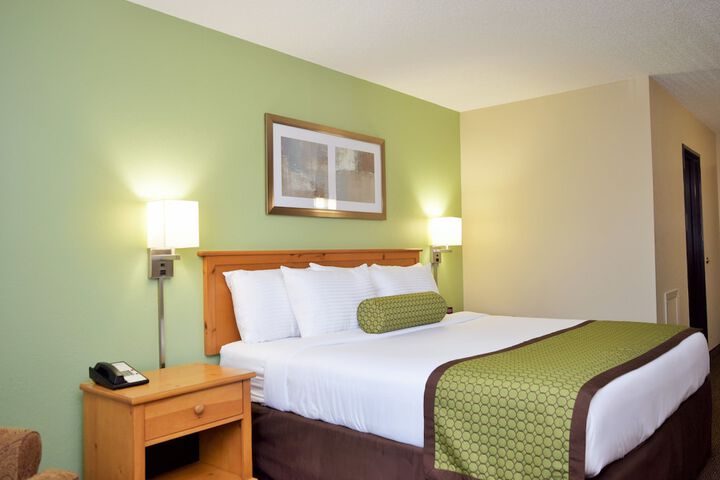 Baymont by Wyndham Pierre
