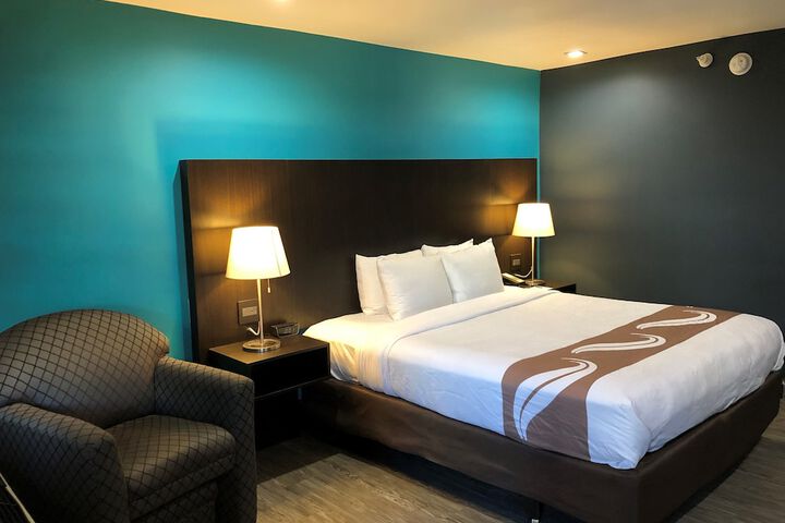 Room 9 of 21