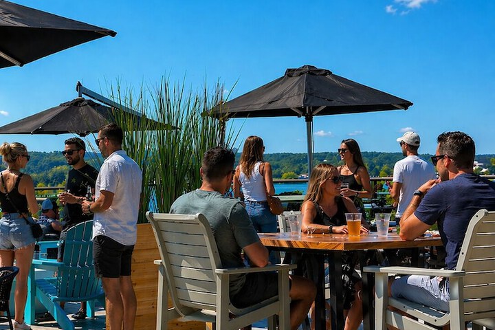 Hotel Indigo Traverse City by IHG