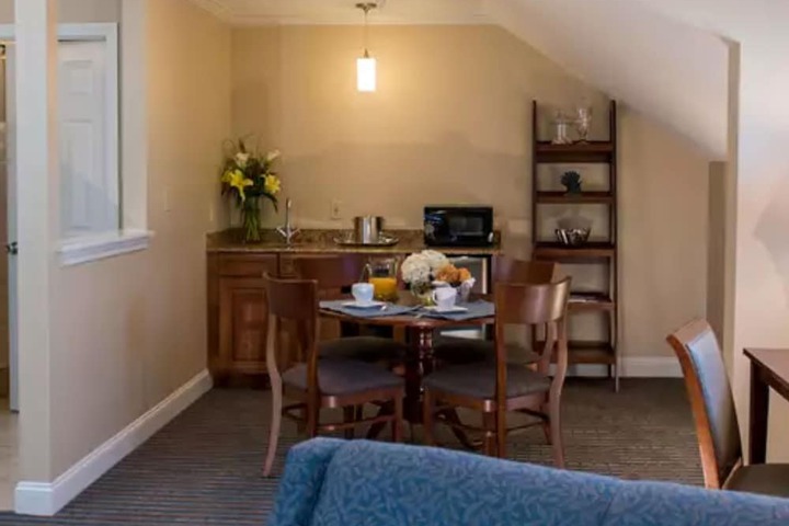 Union Bluff Hotel & Meeting House