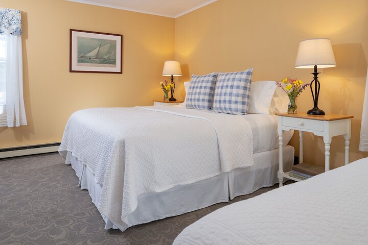 Dockside Guest Quarters & Restaurant
