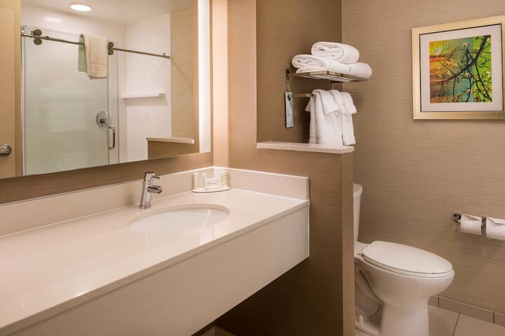 Fairfield Inn & Suites St. Louis Westport