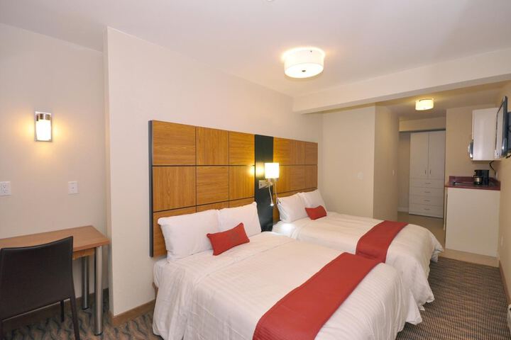 Room 15 of 34