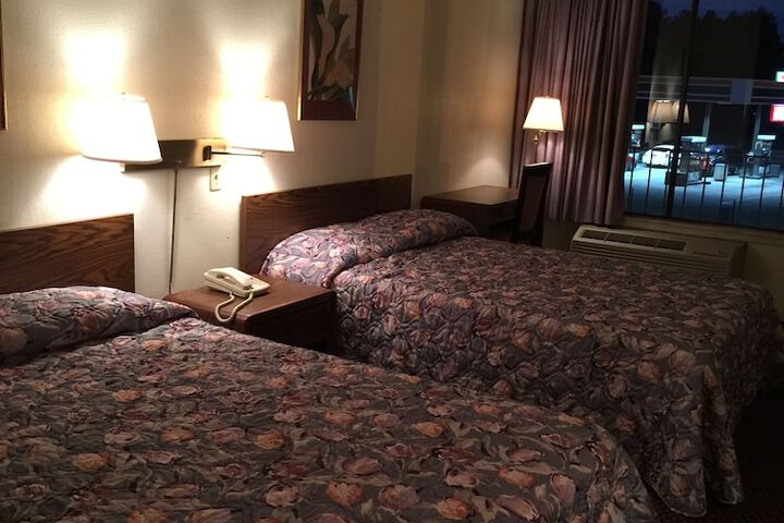 Room 22 of 25