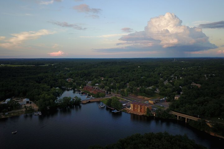 Natura Vue Resort & Boathouse