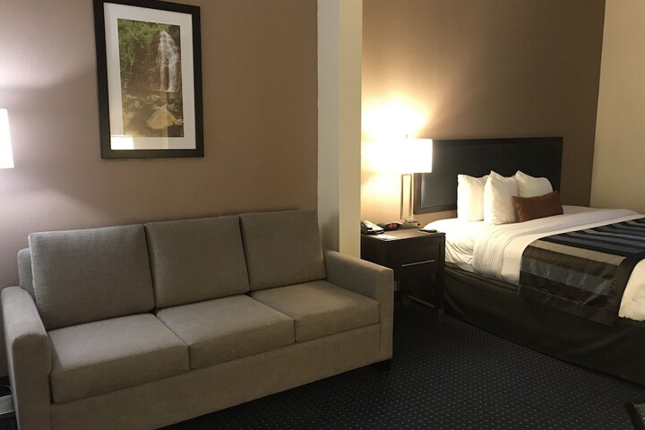 Room 18 of 41