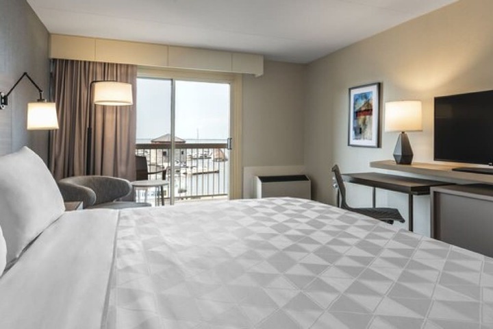 Holiday Inn Kingston Waterfront by IHG