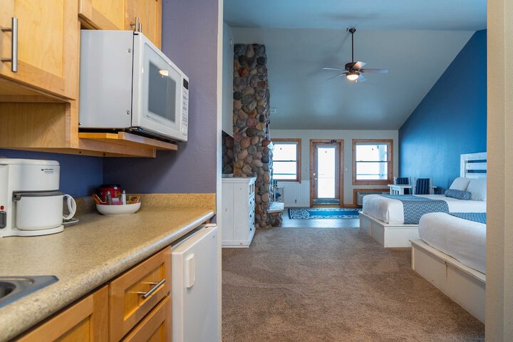 Room 93 of 230