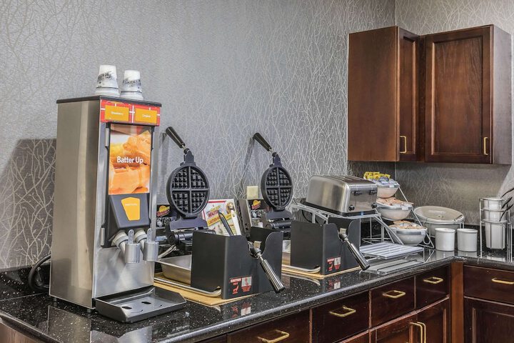 Breakfast/Coffee Service 42 of 47