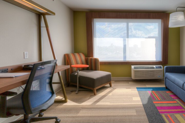 Room 29 of 62