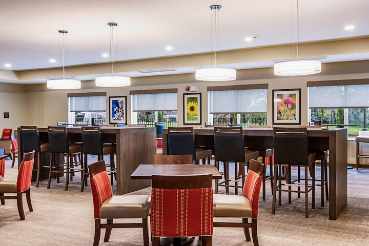 Comfort Suites Wooster near University Campus