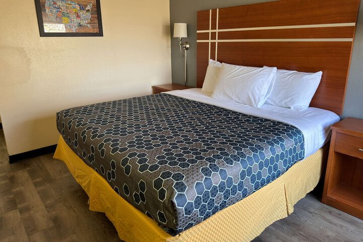 Room 20 of 35