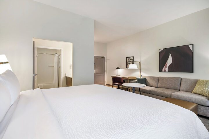 Staybridge Suites Toledo - Maumee by IHG