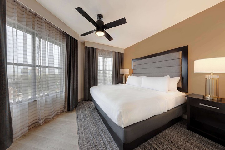 Room 40 of 84