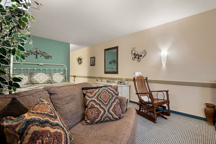 Room 3 of 18