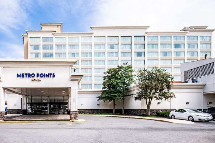 Metro Points Hotel
